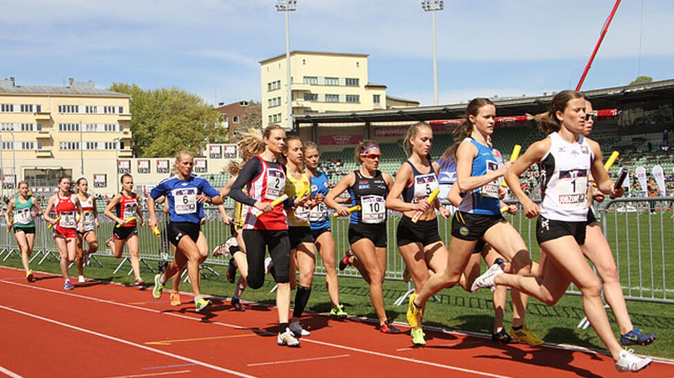 Starten for eliteklassen.  Foto: Runar Gilberg