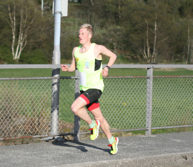 Torstein Tengsareid løp sitt 4. løp på 7 dager og løp inn til soleklar seier på Strandaløpet.  Foto: Elisabeth L Olsen.
