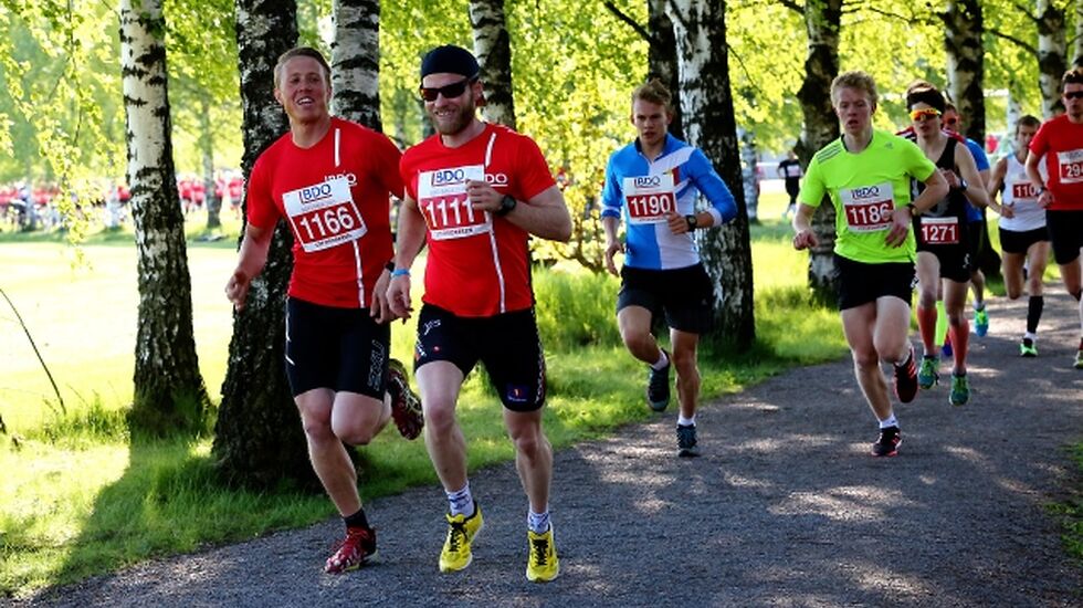 Martin Johnsrud Sundby var den største kjendisen i feltet, her med nr 1111 (foto: Bjørn Hytjanstorp)