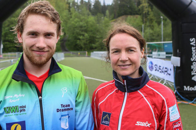 Vinnerne av Oppegårdmila 2015: Martin Kristiansen og Marianne Helgheim. Foto: Johnny Syversen