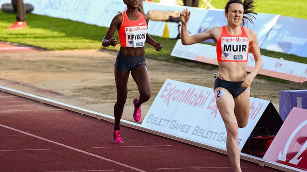 Laura Muir holdt unna for alle de som jakta bak. (Foto: Erling Pande Braathen)