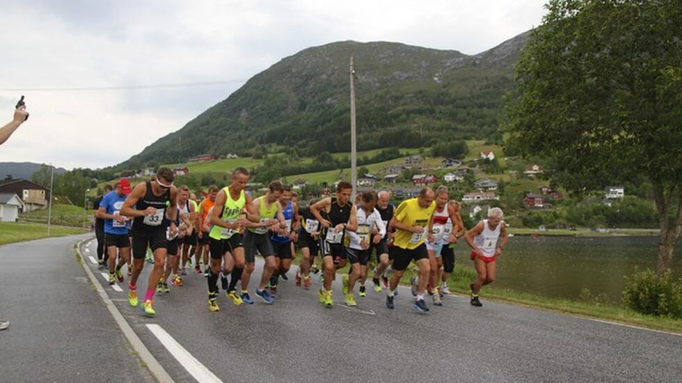 Fra starten på maraton fra Vassenden i 2014. Foto: arrangør