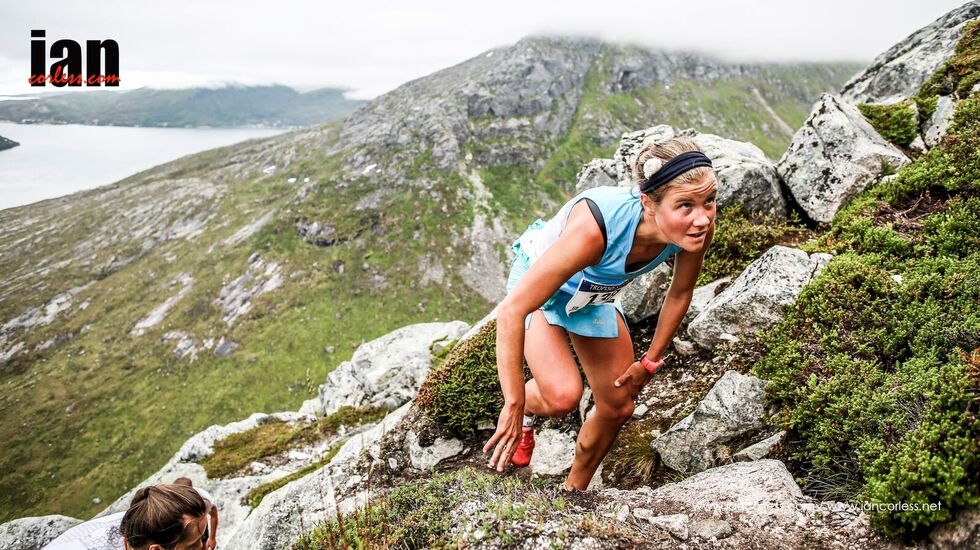 Emelie Forsberg på vei oppover til seier (foto: Arrangøren).