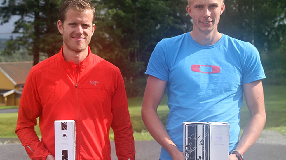 Espen Rusten (til h.) og Frode Stenberg ble hhv. totalvinner og vinner av politi-NM på halvmaraton.
