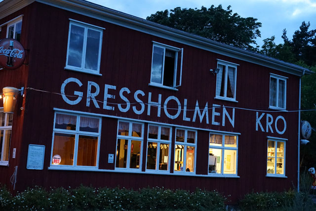 Gressholmen_kro_by_night_DSC03478.jpg