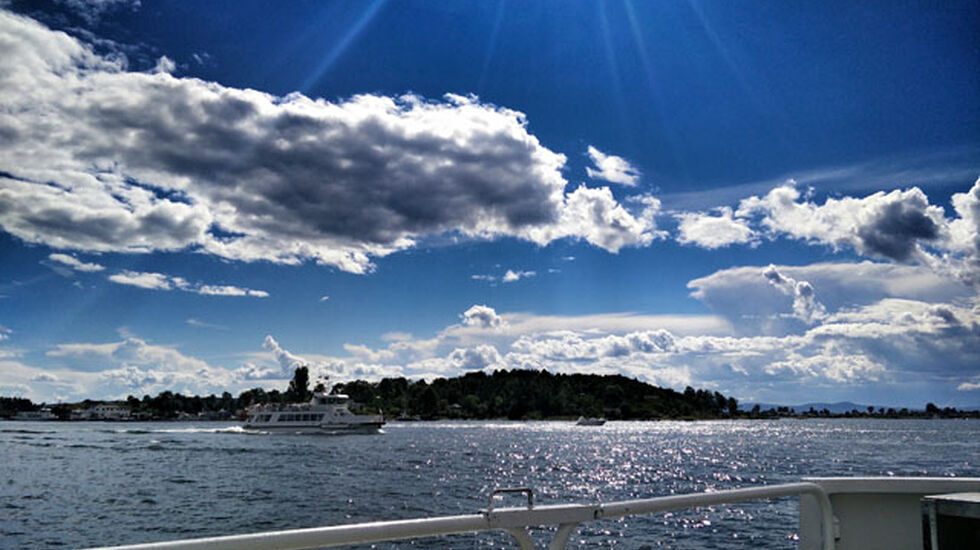 Nok en gang skinte sola over Øyakarusellen. Foto: Frode Klevstul