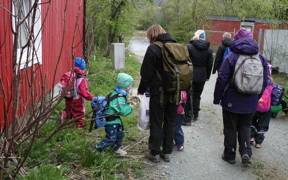 Vårtur til Gaula med Stranvegen barnehage