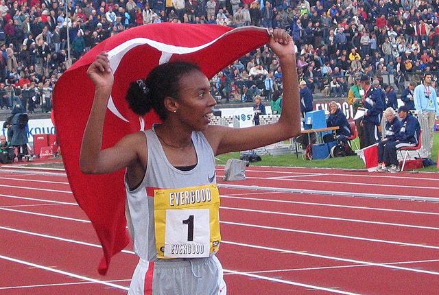 Under Bergen Bislett Games i 2004 jubla Evlan Abeylegesse for ny verdensrekord. Nå er det blitt klart at hun har juksa. (Foto: Oddny Ringheim)