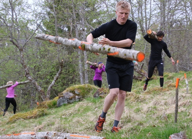 Over stokk og stein. Foto: Martin Hauge-Nilsen