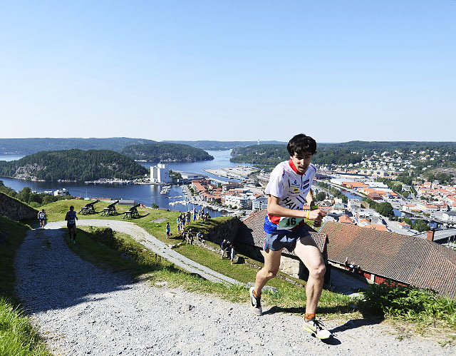 Antonio Perez vant Kanonløpet i 2015. Lørdag 9. september arrangeres årets utgave av det populære motbakkeløpet i Halden. (Foto: Bjørn Johannessen)
