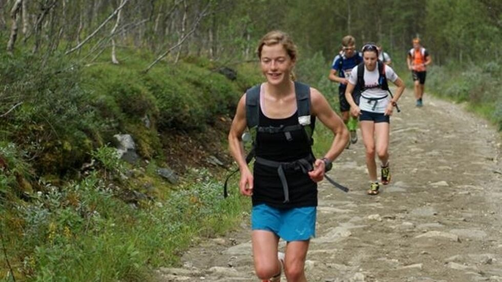 Hilde Aders på vei mot 3. plass i motbakkeløpet og seier i trippelen 2015 (foto: Thomas Føre).