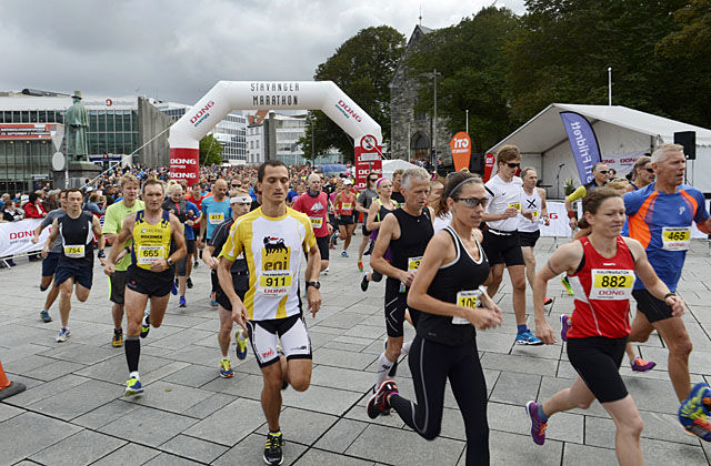 Fra halvmaratonstarten i 2015 (foto Kjetil Alsvik, GTI Friidrett)