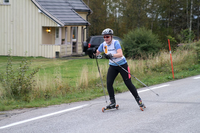 Marianne Storberget fulgte Sondre Bjørsland helt til mål i ukas karusell. Her er hun i aksjon i fjorårets siste renn i Sørskogbygda.