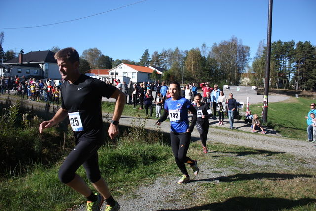 Søndag 29. september arrangeres Ørsjødilten for 40. gang. Bildet er fra halvmaraton i 2015. (Arrangørfoto)