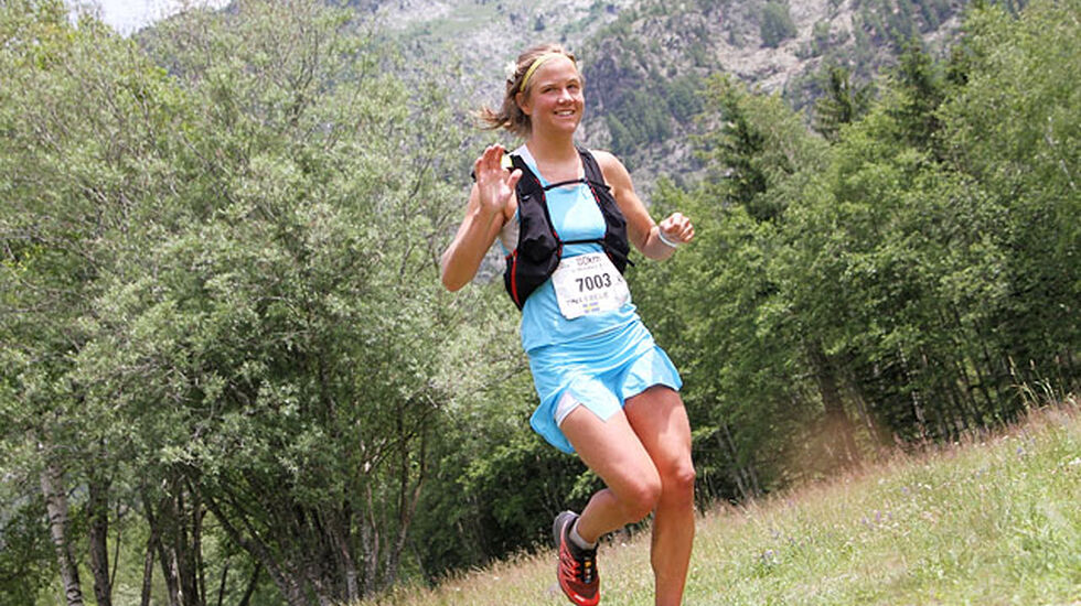 Emelie Forsberg under sitt gulløp i VM Skyrace 80 km innlagt i Mont Blanc Marathon i fjor sommer. (Foto: Runar Gilberg)