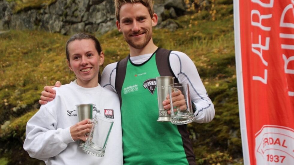 Vinnarane Ingvild Vedde og Eivind Øygard i Galdane Rundt 2015 (arrangørfoto).