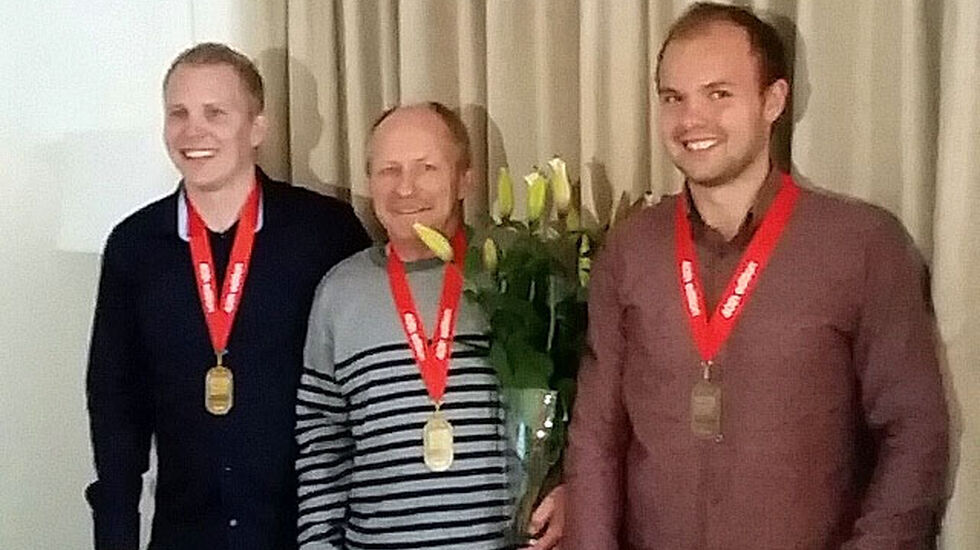 Etter maraton nummer 100 var det klart for feiring...