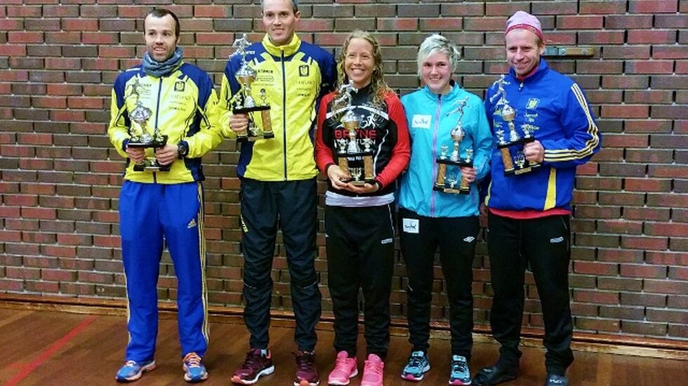 Fem klassevinnere, tre totalvinnere 2015; Svein Ove Risa, Jarle Risa, Johanna Håland, Cecilie Landro og Glenn Madland (arrangørfoto).