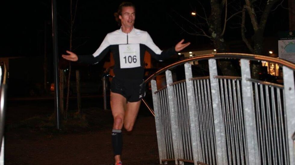 Erik Hovlandsdal løper inn til løyperekord (foto: Arne Tømmernes).