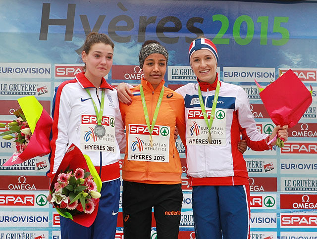 Norsk bronse: Karoline Bjerkeli Grøvdal sikret Norge tidenes første medalje i seniorklassene i et EM i terrengløp. (Foto: Kjell Vigestad)