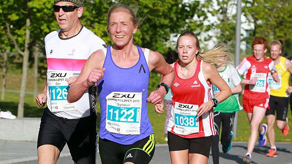 Synøve Brox i Fornebuløpet 2015 der hun satte ny klasserekord på 5 km. (Foto: Kjell Vigestad)