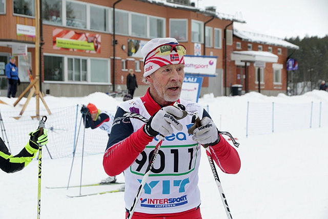 Finn Magnar Hagen etter å ha sikret seg sitt første gull i årets veteran-NM. (Arrangørfoto)