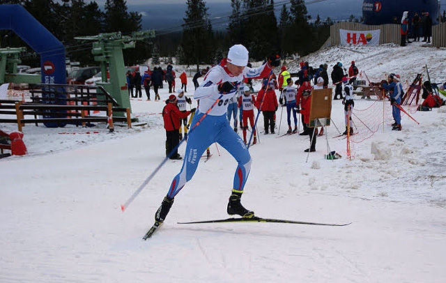 Fredrik Helgestad i aksjon under finalen i Tour de Hedmarken på Budor tidligere i vinter. (Foto: Stein Arne Negård)