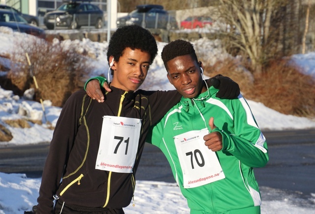Lioel Haile Desta (71) og Asimve Baseka (70) vant i dag 5 km i Ålesund vinterkarusell. Foto Jan Petter Venøy