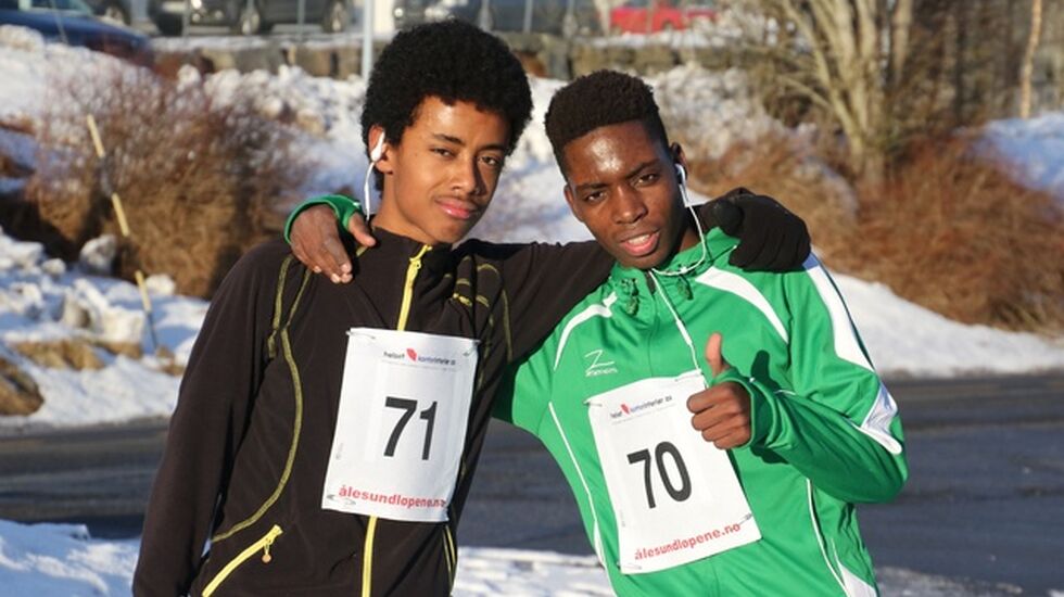 Lioel Haile Desta (71) og Asimve Baseka (70) vant i dag 5 km i Ålesund vinterkarusell. Foto Jan Petter Venøy