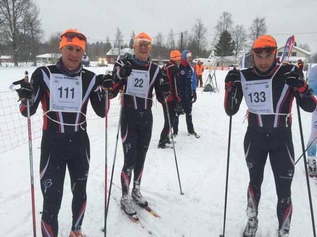 Det ble en stor dag for Team Parkettpartner på Østby med Thomas Gjestrumsbakken (111) på 1. plass, Simen Engebretsen Nordli på 2. plass (133) og Vinjar Skogsholm (22) på 4. plass. (Foto: Team Parkettpartner)
