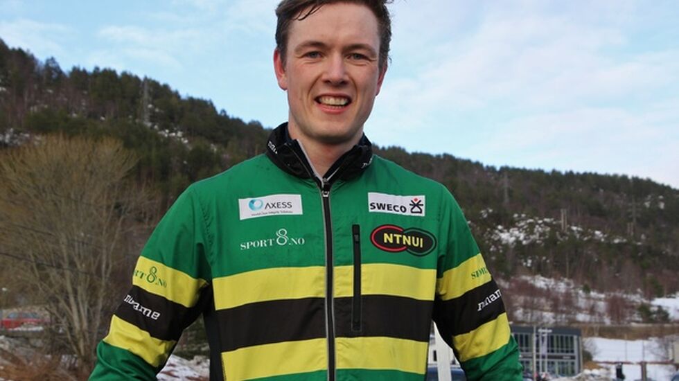 Orienteringsløperen Bjørn Lundanes fra Eikenos studerer nå i Trondheim. Denne helga var han hjemme en tur og benyttet anledningen til å vinne 10 km i Brusdalen på gode 33.20.