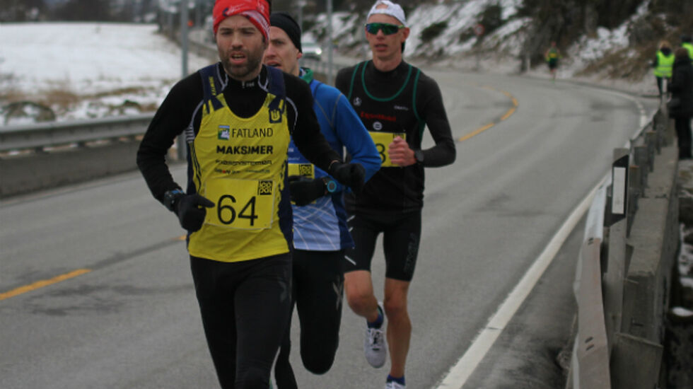 Svein Ove Risa med Erlend Aano og Øystein Wergeland i rygg. Foto: Lise Bentsen.