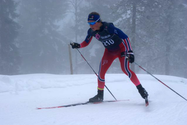 Tiril Udnæs Weng tok sitt andre NM-gull på Gåsbu, fem sekunder foran tvillingsøster Lotta. (Foto: Stein Arne Negård)