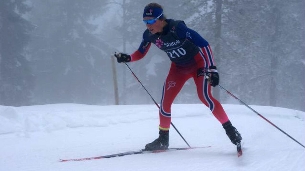 Tiril Udnæs Weng tok sitt andre NM-gull på Gåsbu, fem sekunder foran tvillingsøster Lotta. (Foto: Stein Arne Negård)