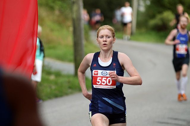 Rebecca Hilland som er engelsk, men som bor i Bergen og løper for Bergen løpeklubb, topper så langt i år statistikken for de beste på maraton med 2.39.45 fra London Marathon. (Arkivfoto)