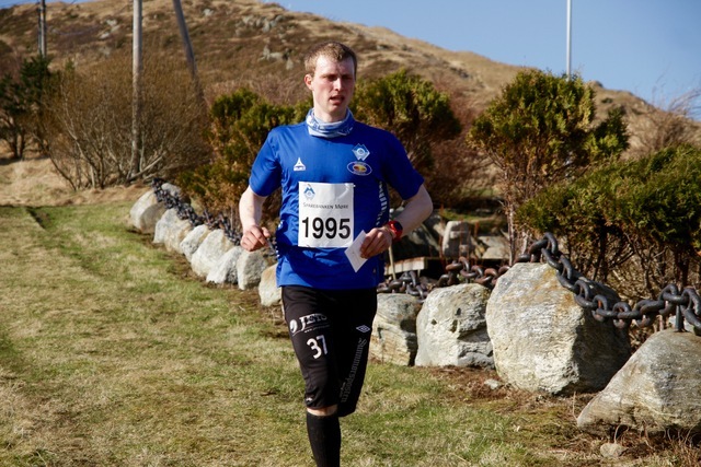 Eirik Voksøyr Bringsvor vinner Sjutoppsturen for tredje år på rad, også denne gangen på ny løyperekord. Foto: Helge Fuglseth