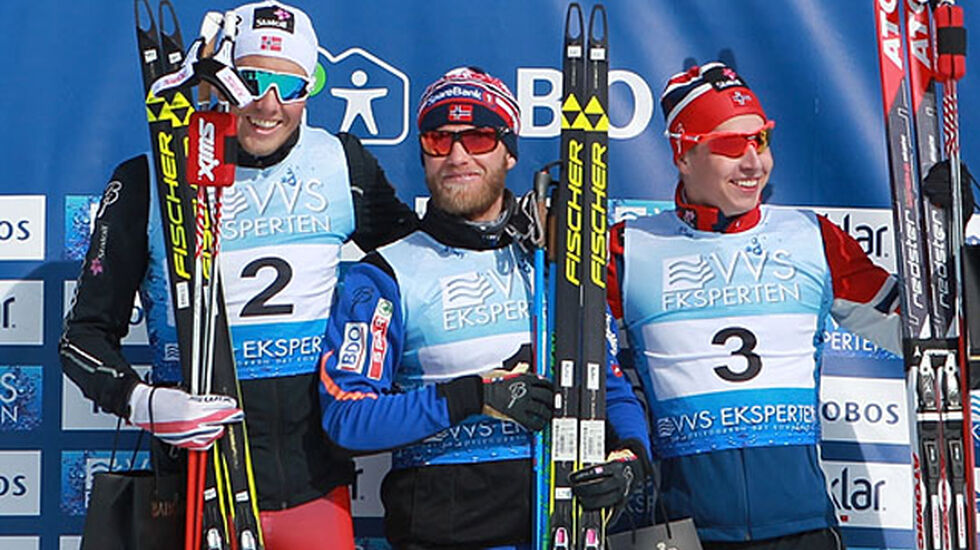 På pallen: Emil Iversen, Martin Johnsrud Sundby og Simen Hegstad Kruger. (Foto: Kjell Vigestad)