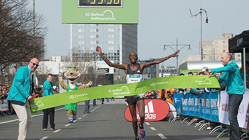 Richard Mengich fra Kenya snek seg både under timen og under sin egen pers da han vant på 59.58. (Foto: SCC-Events/camera4)