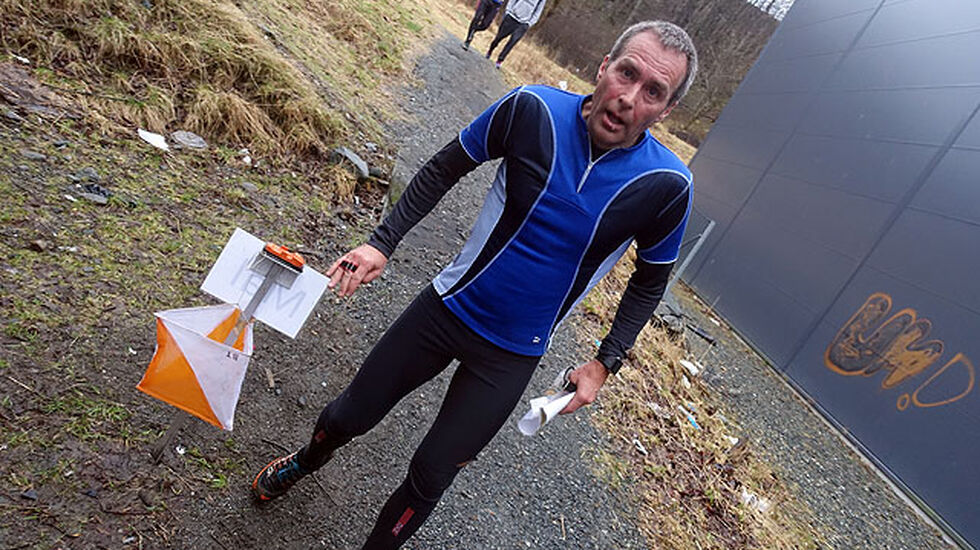 Den løpssterke veteranen Bjørn Hølleland stempler inn til den tredje beste tiden i den lengste løypen, 10 sekunder bak vinneren.