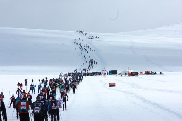 Fra fjorårets renn i flott vær over vidda. (Foto: Arrangøren) Fra fjorårets renn i flott vær over vidda. (Foto: Arrangøren)