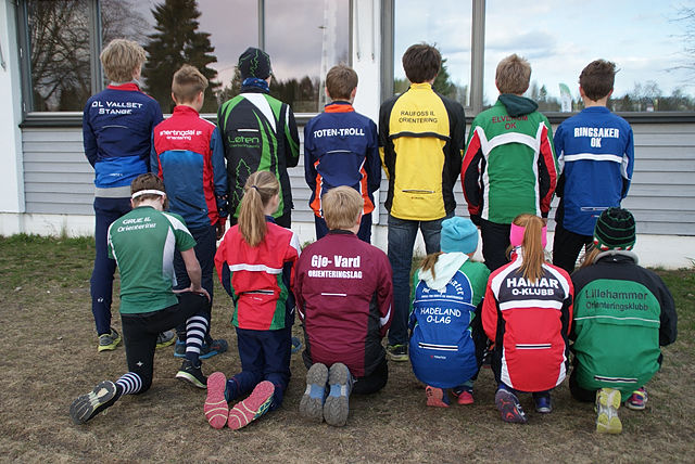 Løpere fra hele 13 forskjellige klubber i Hedmark og Oppland var med i årets første RingAlm-cup. (Foto: Stein Arne Negård)