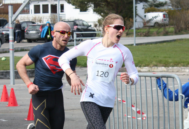 Karoline Moen Guidon i andet billedforhold