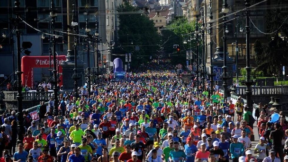 Fra årets Praha Marathon som gikk under sommerlige forhold (Arrangørfoto)