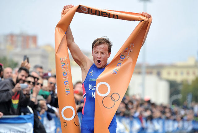 Kristian Blummenfelt etter world cup-seier i Italia. (Foto: Norges Triatlonforbund)