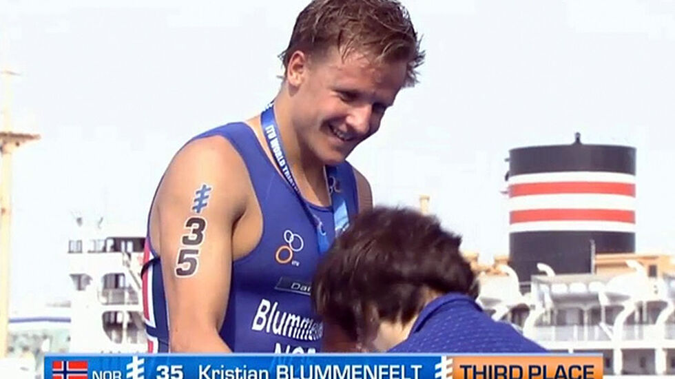 Kristian BLummenfelt på seierspallen i World Series i Yoohama, Japan 14.mai