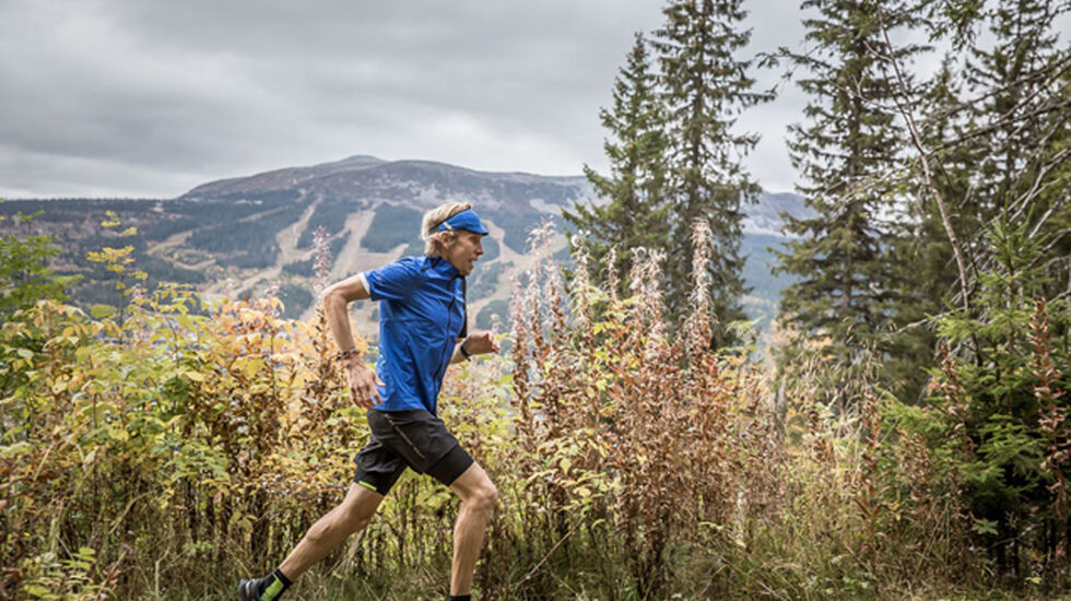 Jeg lover fine stier, god merking og et fantastisk fjellterreng, sier Sondre Amdahl fra Trysil, en av Norges beste ultraløpere. (Foto: Mikael Kårelind)