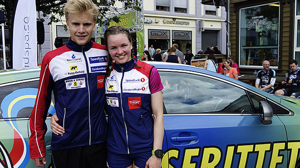 O-løperne Thomas Natvig Årstad og Kine Hallan Steiwer, begge Halden SK, vant historiens første utgave av det snaue 10 km lange Grenseløpet. (Alle foto: Bjørn Johannessen)