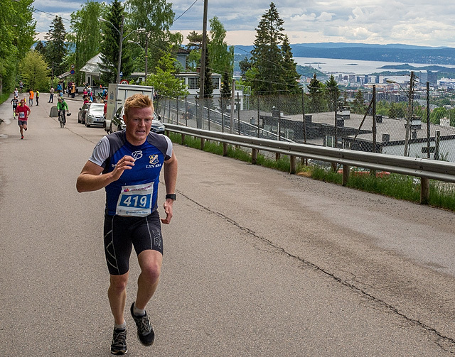 Joar Thele, Lyn fjorårets vvinner med fjorden i bakgrunnen. Foto: Arrangøren