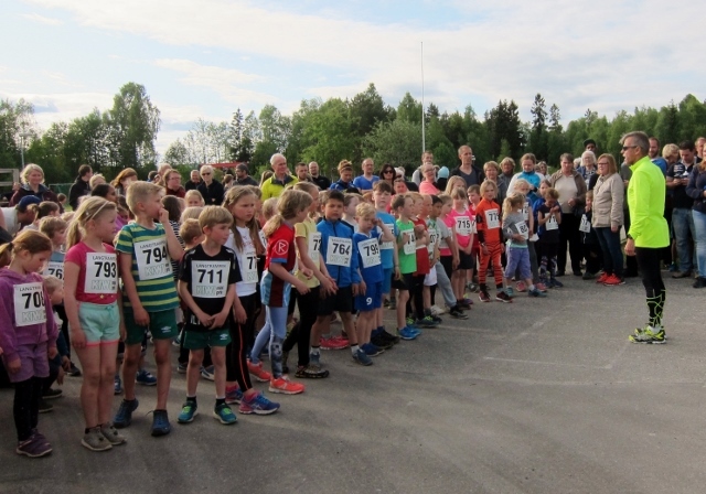 Imponerende startfelt i barneklassen (foto: Toril Blakkisrud).