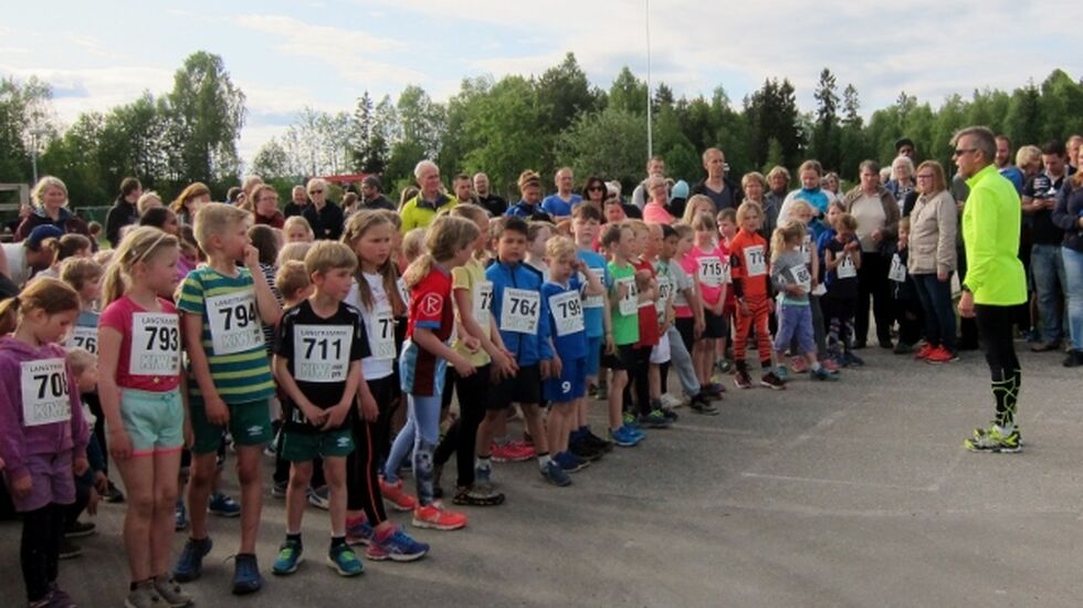 Imponerende startfelt i barneklassen (foto: Toril Blakkisrud).